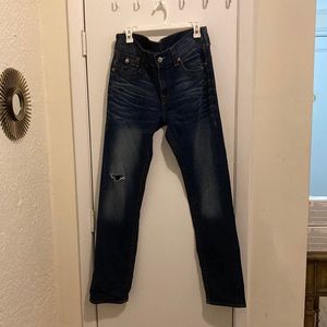 Mens true religion jeans size 34. Inseam 32 I chest. Skinny jeans.